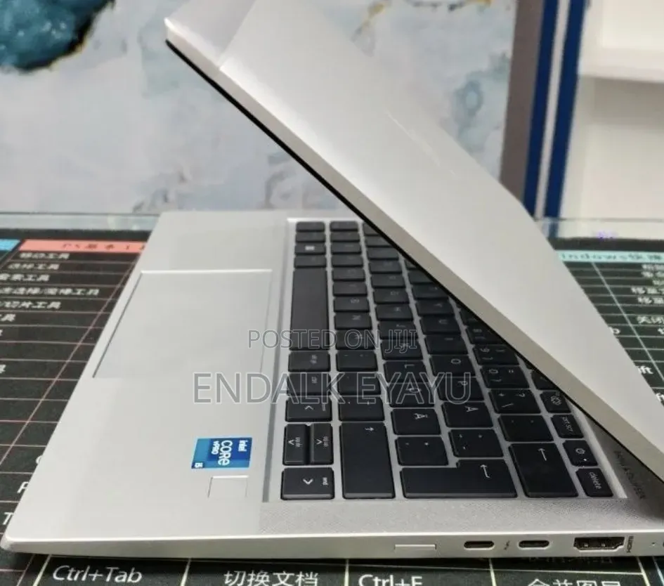 New Laptop HP EliteBook 830 G8 16GB Intel Core i5 SSD 512GB