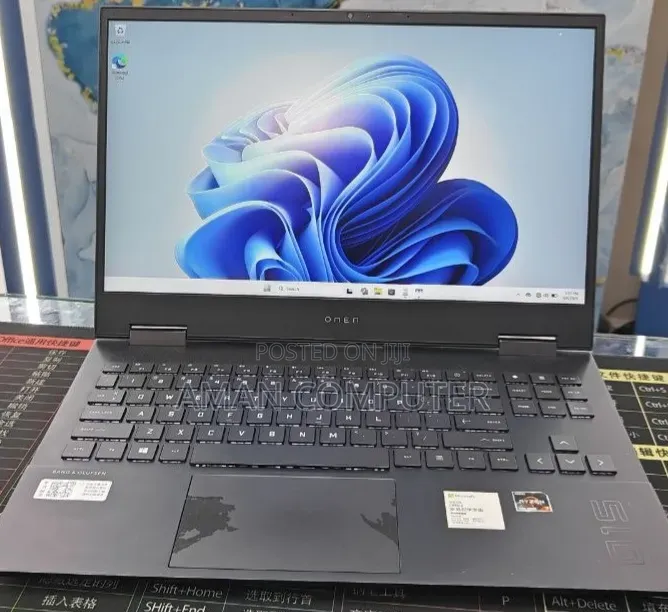 New Laptop HP Omen 15 16GB AMD Ryzen 7 SSD 512GB