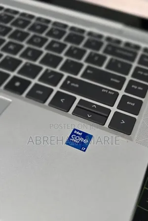 New Laptop HP EliteBook 1040 G8 16GB Intel Core i7 SSD 512GB