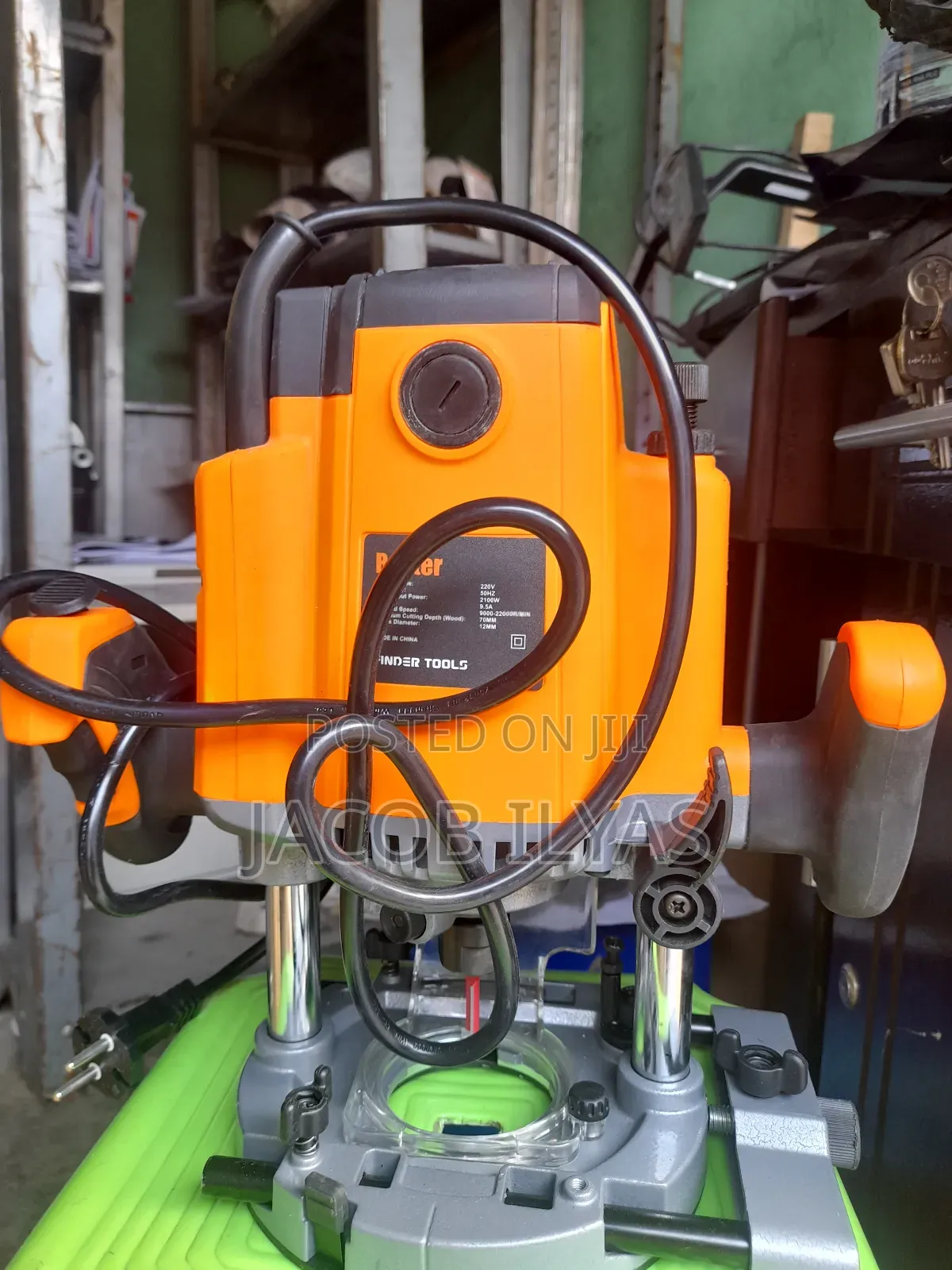 Router Hand Tool