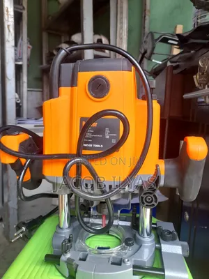 Router Hand Tool