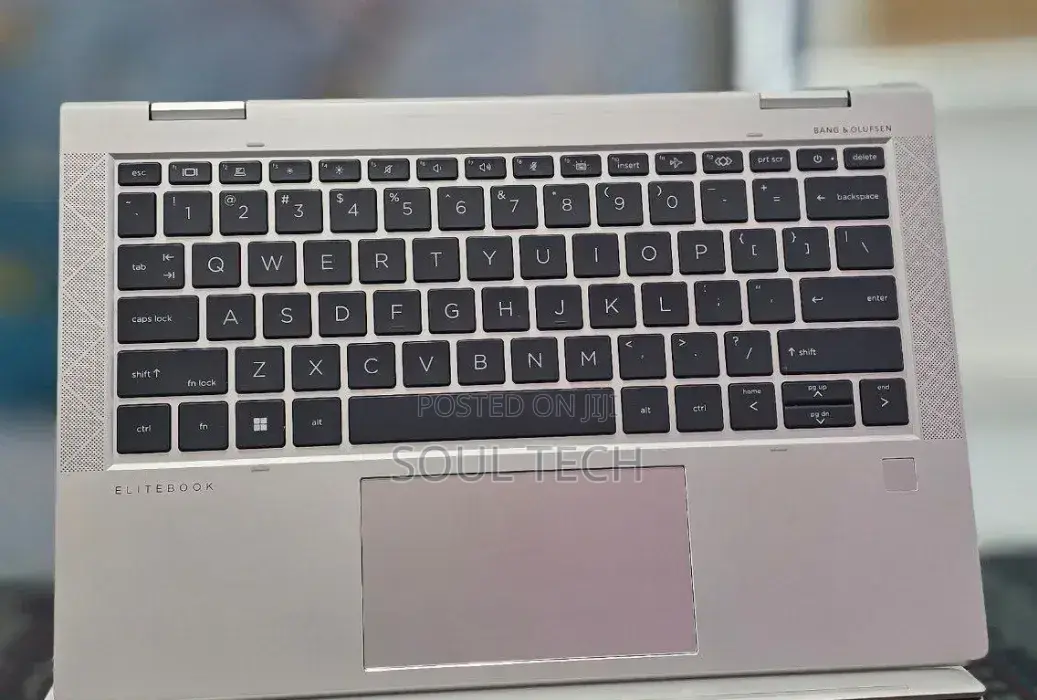 New Laptop HP EliteBook 830 G8 32GB Intel Core i7 SSD 512GB