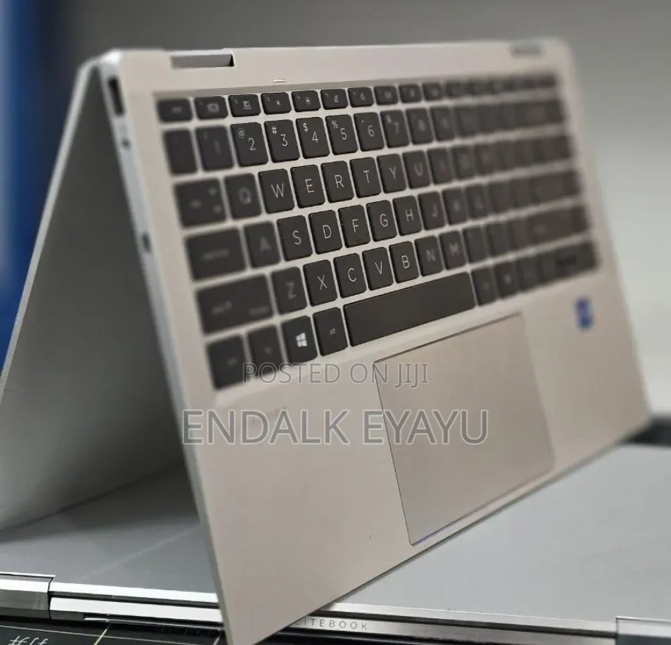 New Laptop HP EliteBook 1040 G8 16GB Intel Core i7 SSD 512GB