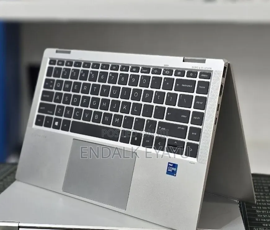 New Laptop HP EliteBook 1040 G8 16GB Intel Core i7 SSD 512GB