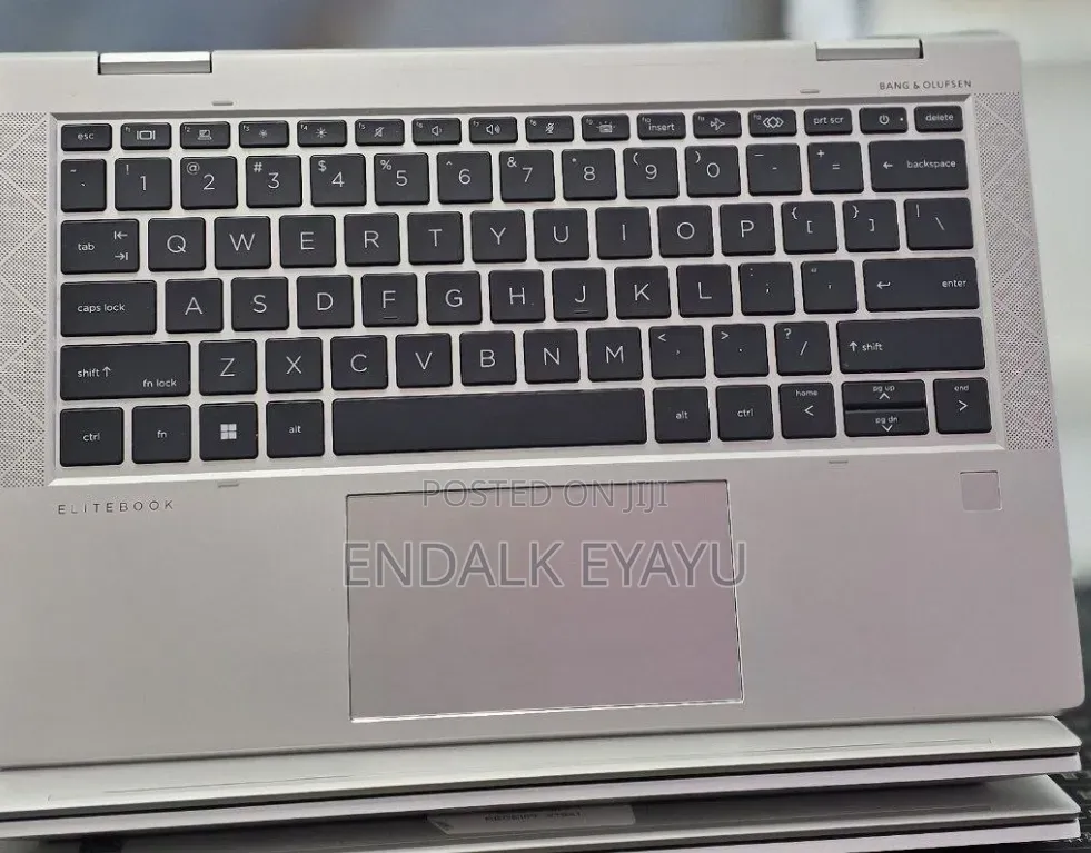 New Laptop HP EliteBook 830 G8 32GB Intel Core i7 SSD 512GB