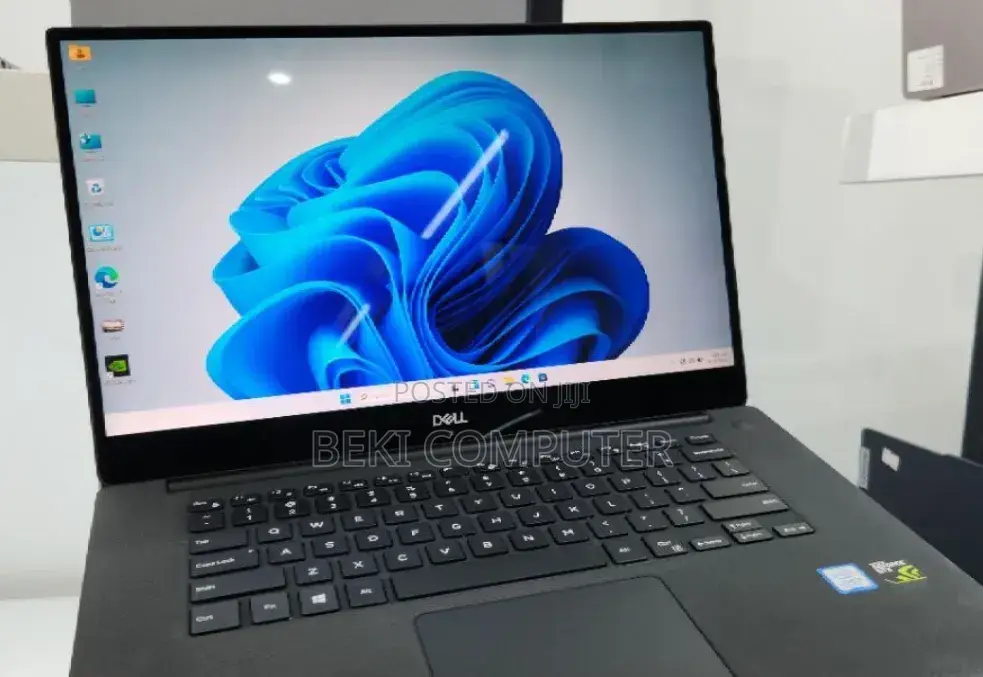 New Laptop Dell XPS 15 16GB Intel Core i7 SSD 512GB