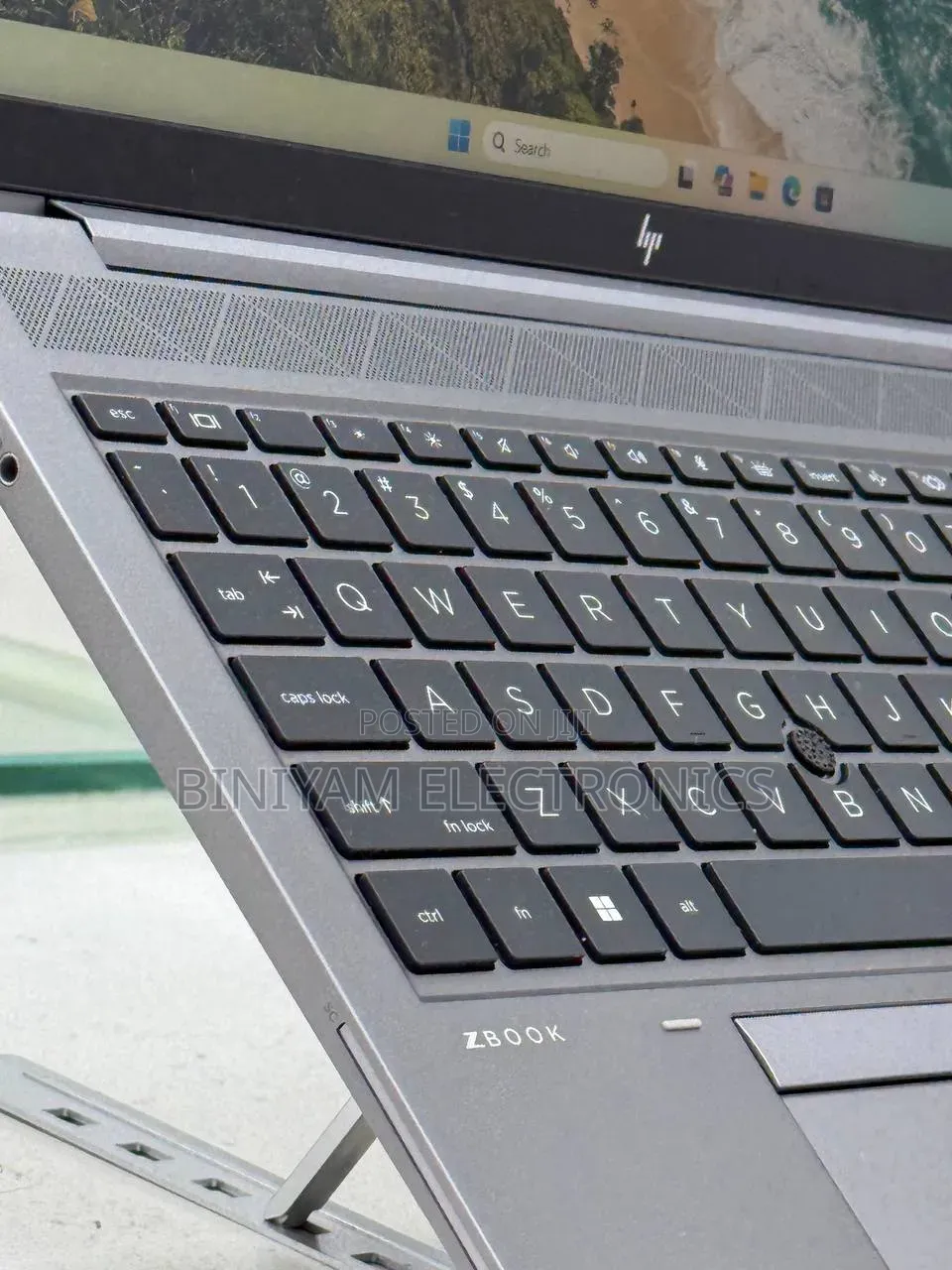 New Laptop HP ZBook Firefly 15 G7 16GB Intel Core i7 SSD 512GB