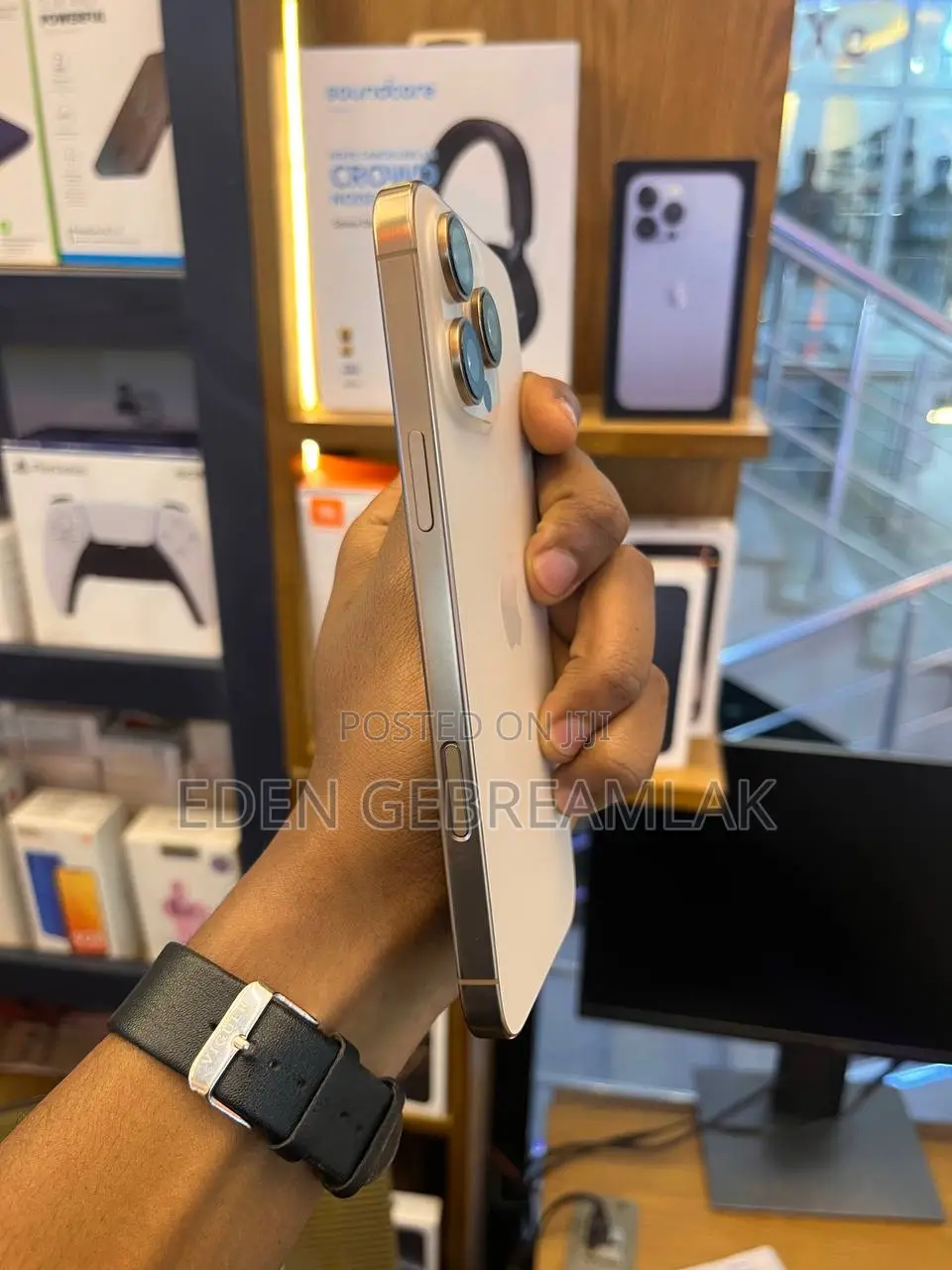 Apple iPhone 16 Pro Max 256 GB Gold