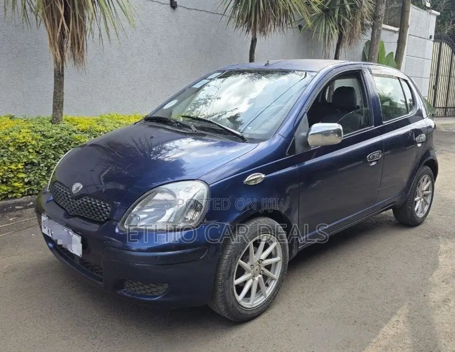 Toyota Vitz 2003 Blue