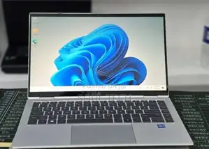 New Laptop HP EliteBook 830 G8 32GB Intel Core i7 SSD 512GB