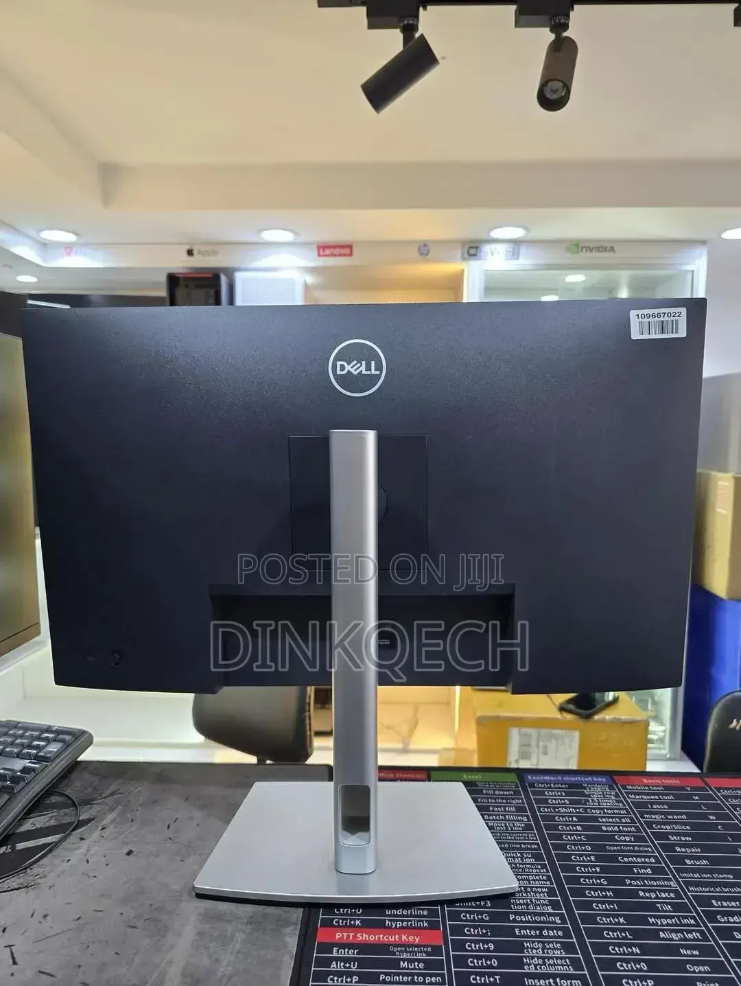 Dell UltraSharp U2722D – 27” QHD Monitor