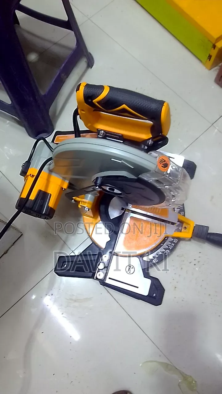 Welloo Miter Saw