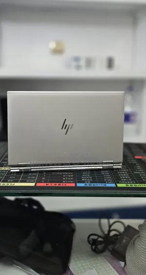 New Laptop HP EliteBook 1040 G8 16GB Intel Core i7 SSD 512GB