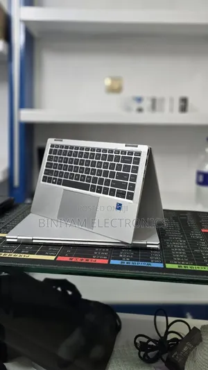 New Laptop HP EliteBook 1040 G8 16GB Intel Core i7 SSD 512GB