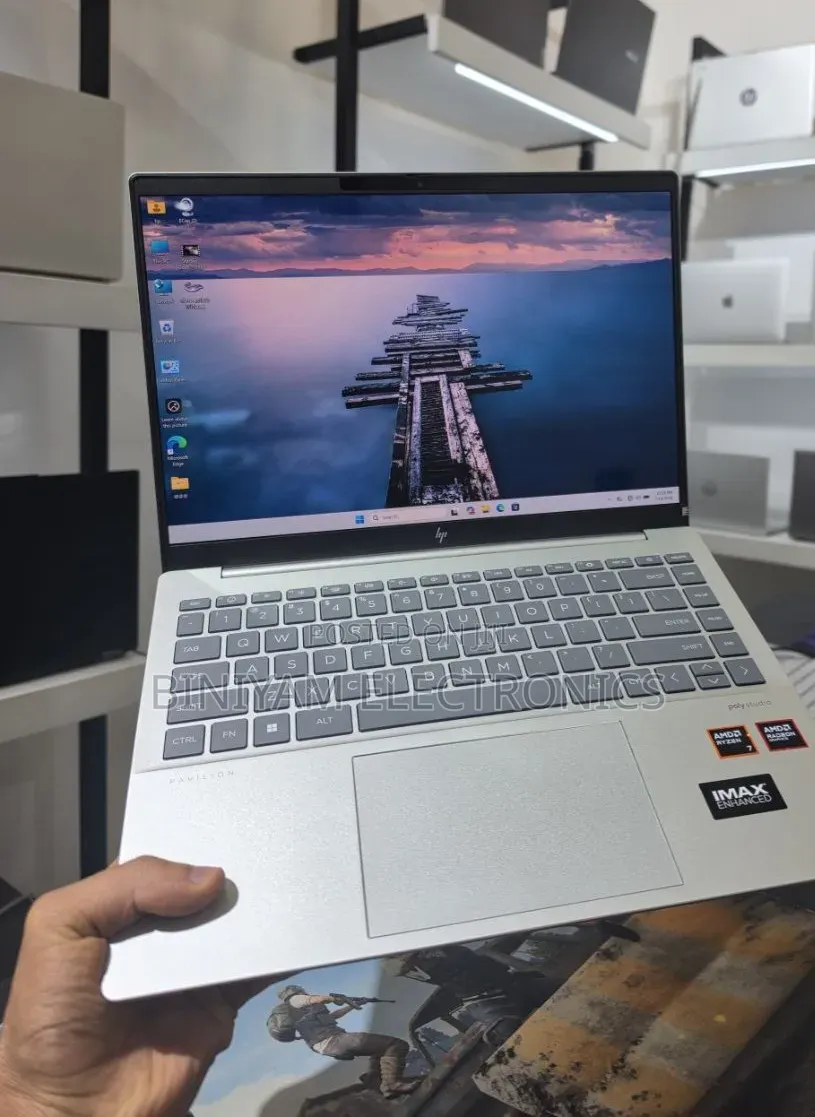 New Laptop HP Pavilion 14 32GB AMD Ryzen 7 SSD 1T