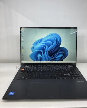 New Laptop Asus Vivobook 15 16GB Intel Core i5 SSD 512GB