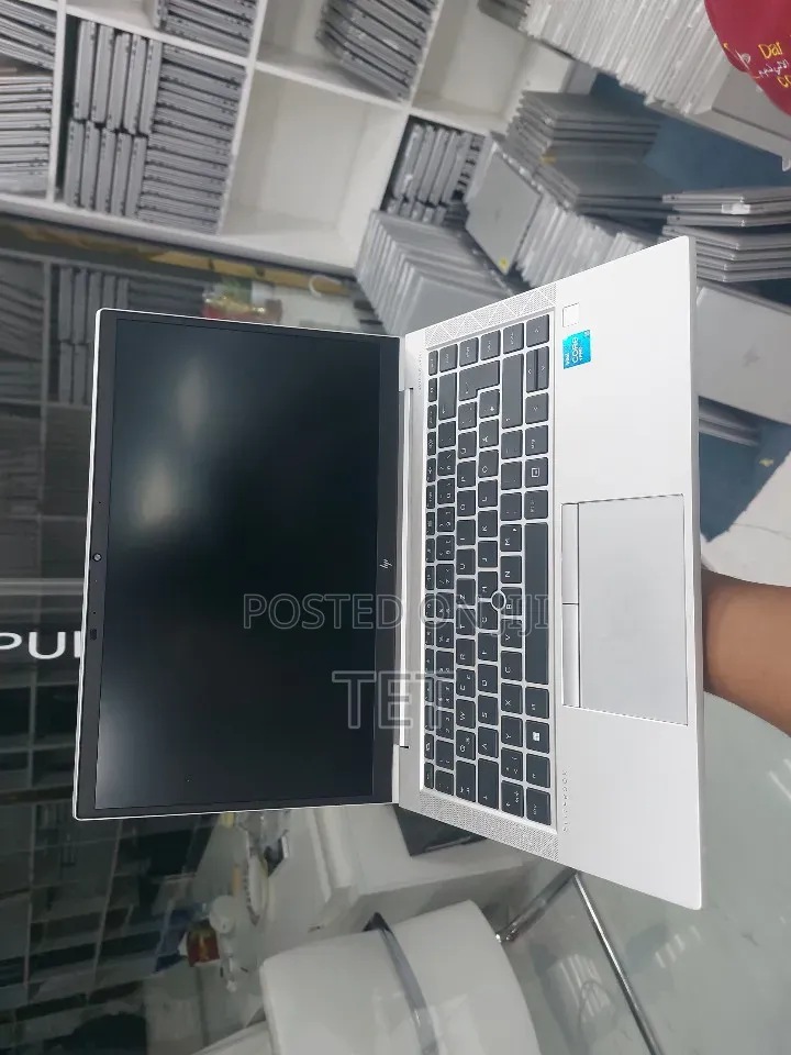 Laptop HP EliteBook 840 G8 16GB Intel Core i5 SSD 1T