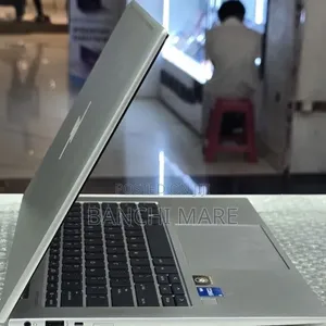 New Laptop HP EliteBook 840 G9 16GB Intel Core i5 SSD 512GB