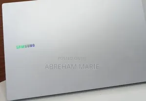 New Laptop Samsung Galaxy Book4 8GB Intel Core 5 SSD 512GB