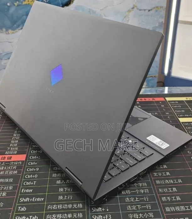 New Laptop HP Omen 15 16GB AMD Ryzen 7 SSD 512GB