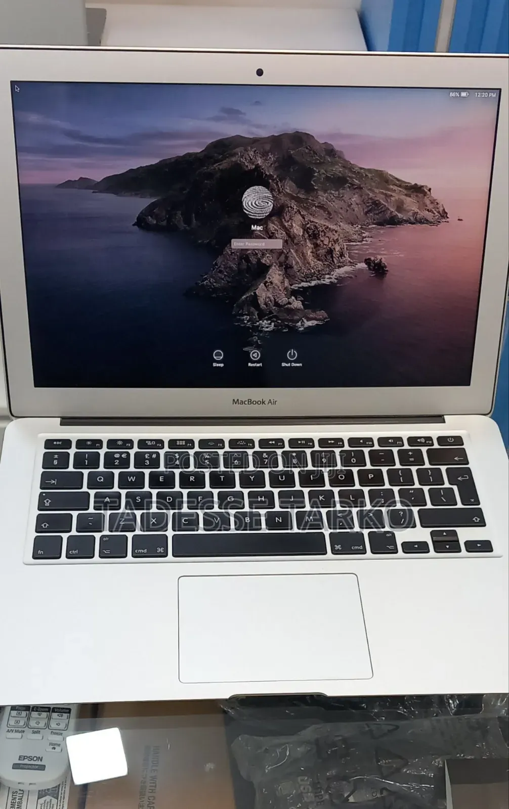 New Laptop Apple MacBook Air 2017 8GB Intel Core i5 SSD 128GB