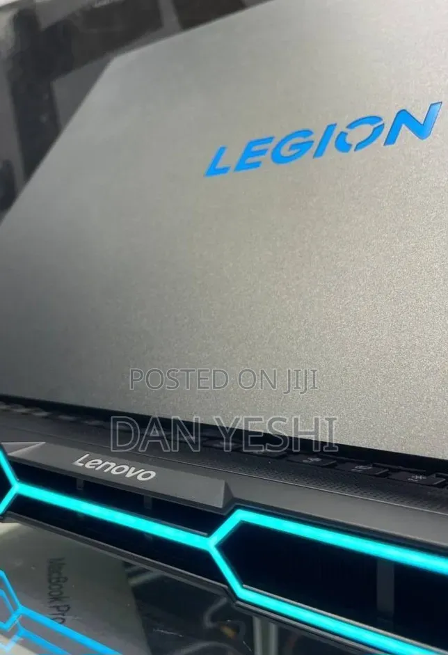 New Laptop Lenovo Legion Pro 7 64GB Intel Core Ultra 9 SSD 2T