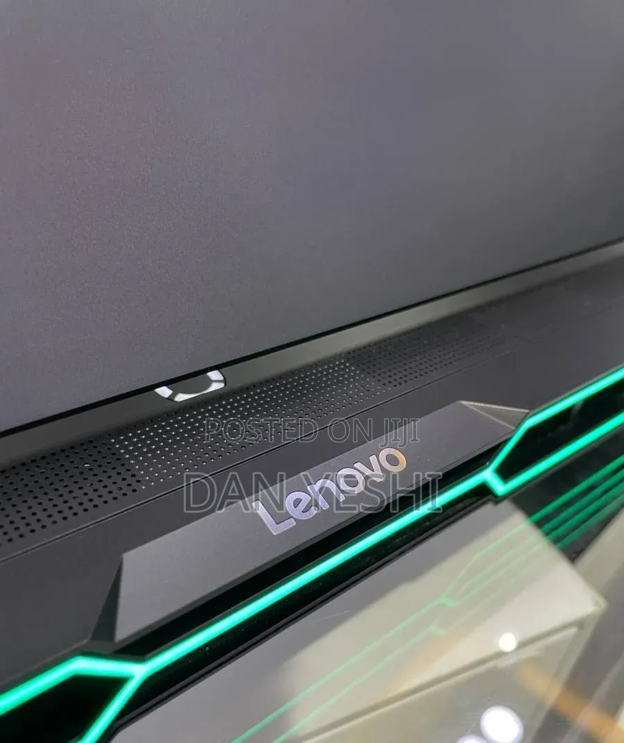 New Laptop Lenovo Legion Pro 7 64GB Intel Core Ultra 9 SSD 2T