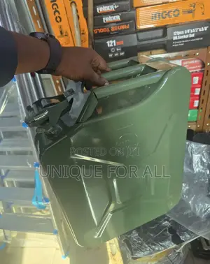 Fuel/Liquid Container