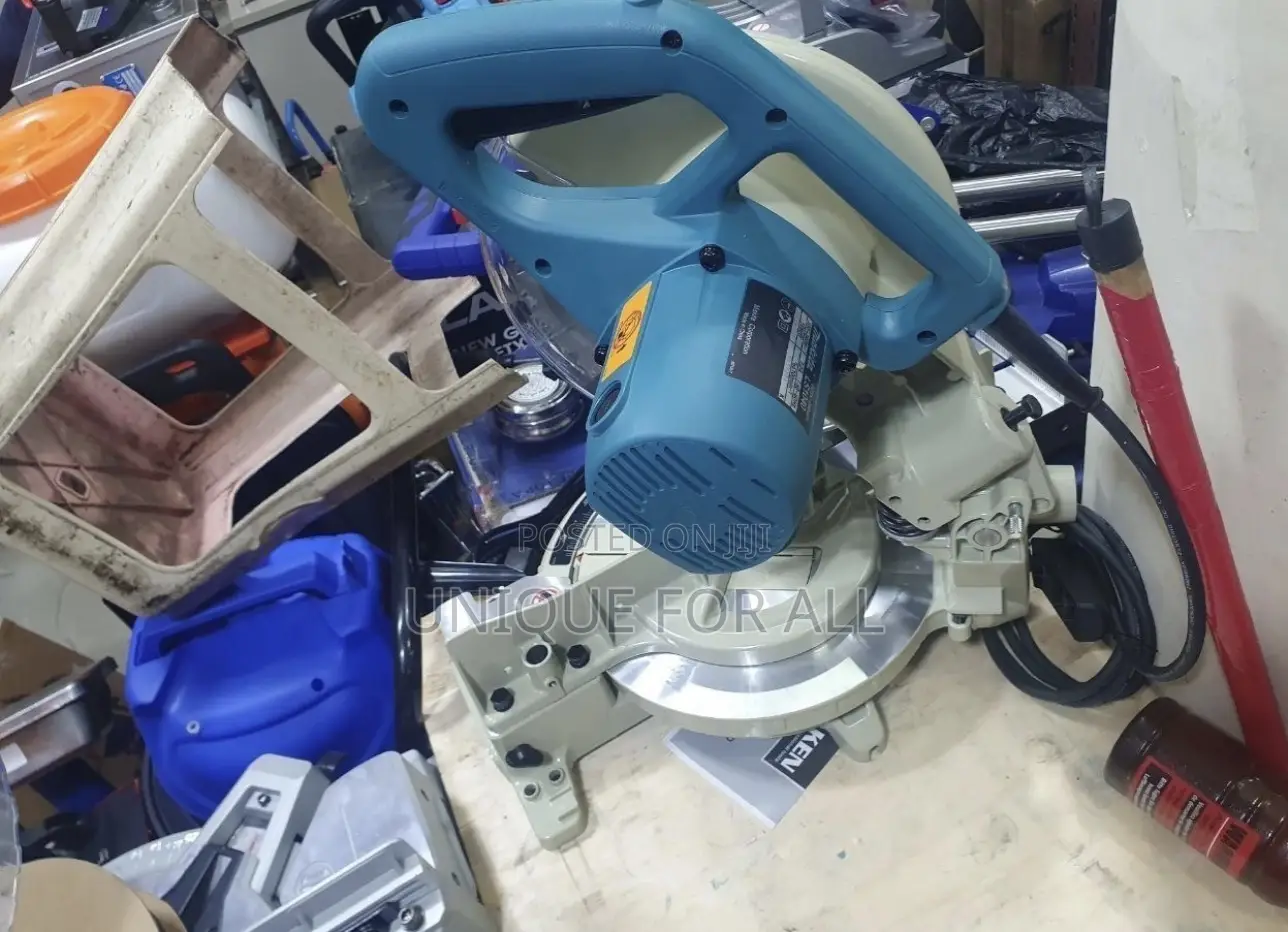Orgnal Makita Metre Saw Machine 1650 Watt
