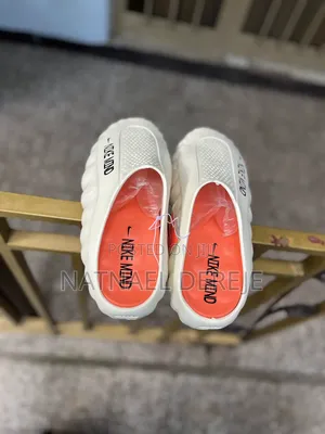 Nike Mind Slipper Shoes