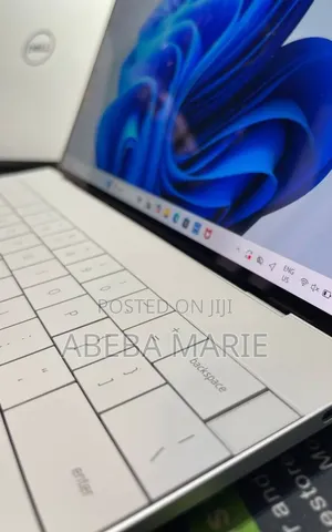 New Laptop Dell XPS 13 16GB Qualcomm Snapdragon X Elite SSD 512GB