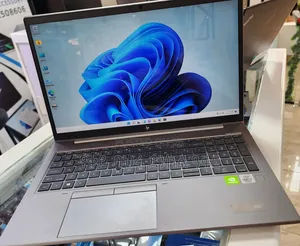 New Laptop HP ZBook 17 16GB Intel Core i7 SSD 512GB
