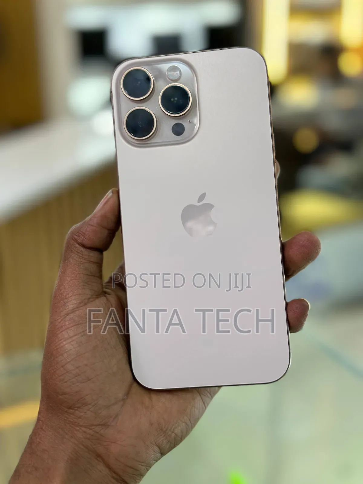 New Apple iPhone 16 Pro Max 256 GB Gold