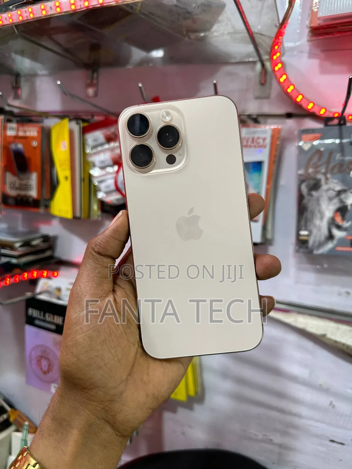 New Apple iPhone 16 Pro Max 256 GB Gold