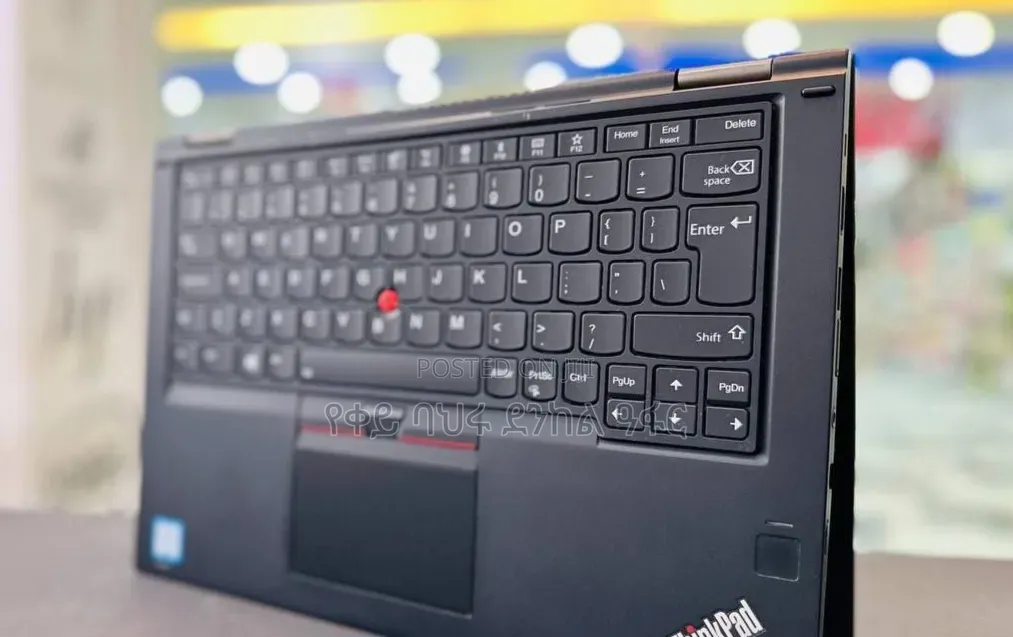 New Laptop Lenovo ThinkPad Yoga 370 8GB Intel Core i5 SSD 512GB