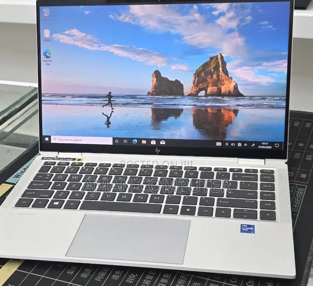 New Laptop HP EliteBook 1040 G8 16GB Intel Core i7 SSD 512GB