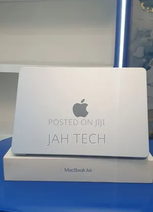 New Laptop Apple MacBook Air 2025 M4 16GB Apple M4 SSD 512GB