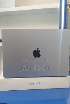 New Laptop Apple MacBook Air 2025 M4 16GB Apple M4 SSD 512GB