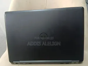 Laptop Dell Precision 5540 8GB Intel Core i5 HDD 500GB