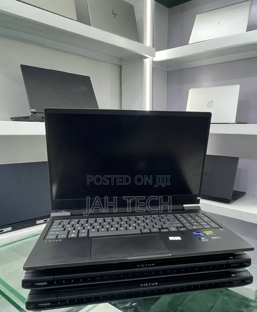 New Laptop HP Victus 16 16GB Intel Core i7 SSD 1T