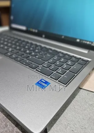 New Laptop HP ZBook Studio G8 16GB Intel Core i5 SSD 1T