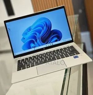 New Laptop HP EliteBook 830 G8 16GB Intel Core i7 SSD 512GB