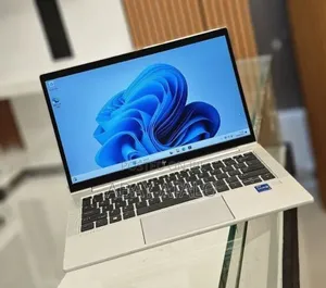 New Laptop HP EliteBook 830 G8 16GB Intel Core i7 SSD 512GB