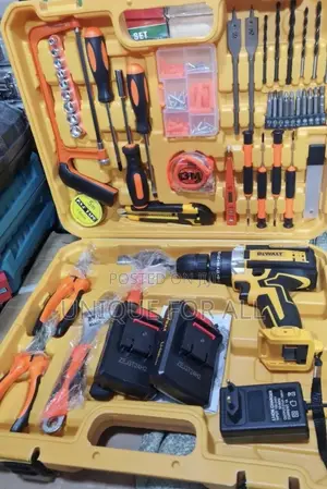 DeWalt Chargable Drill With Full Accessories