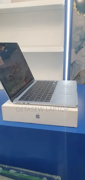 New Laptop Apple MacBook Air 2025 M4 16GB Apple M4 SSD 512GB