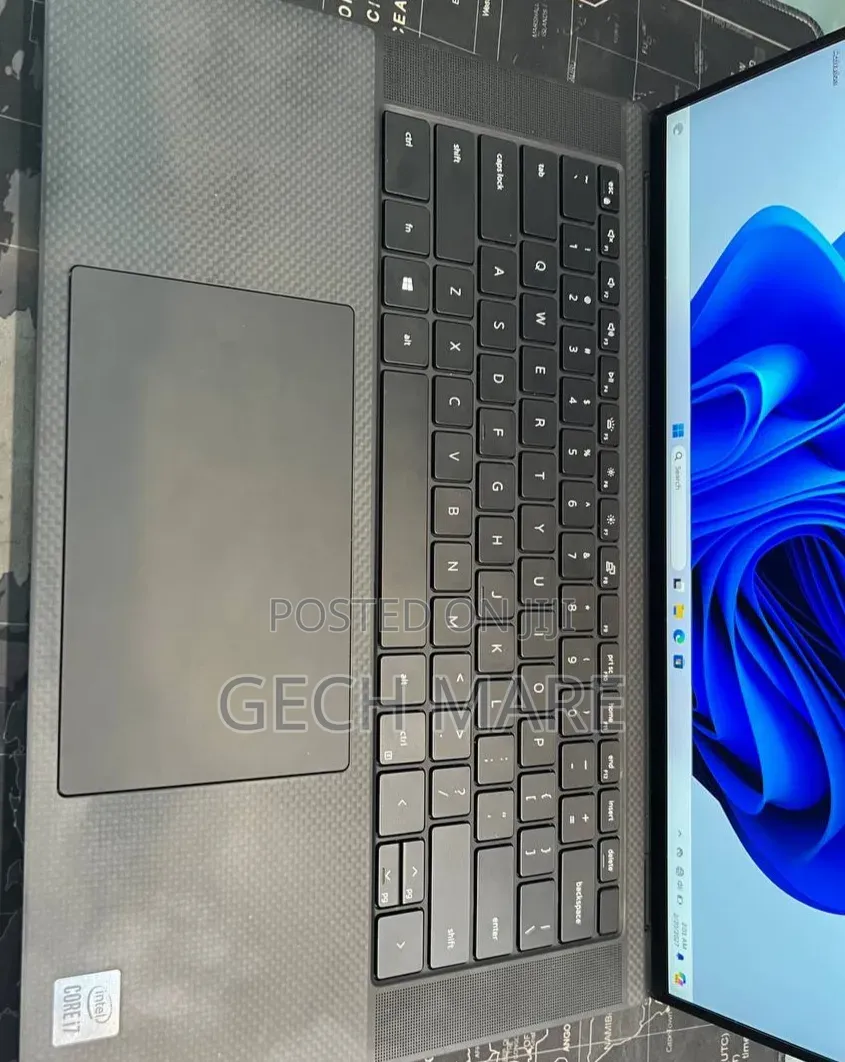 New Laptop Dell XPS 12 9250 16GB Intel Core i7 SSD 512GB