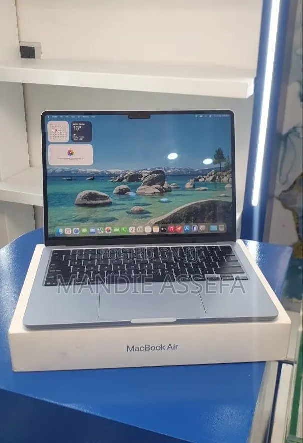 New Laptop Apple MacBook Air 2025 M4 16GB Apple M4 SSD 512GB