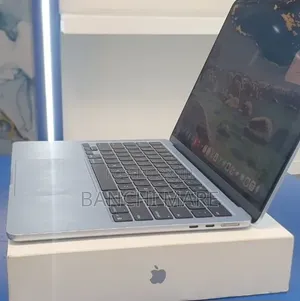 New Laptop Apple MacBook Air 2025 M4 16GB Apple M4 SSD 512GB