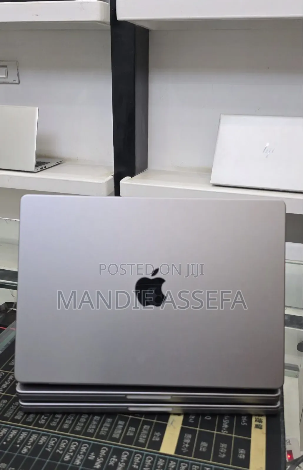 New Laptop Apple MacBook Pro 2021 M1 32GB Apple M1 Pro SSD 512GB