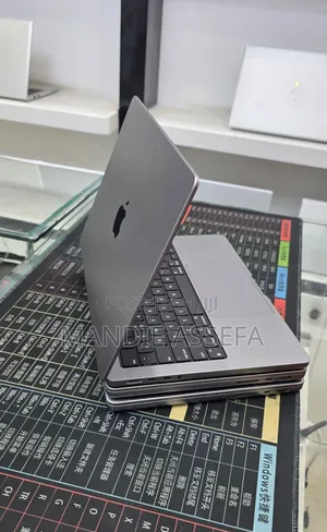 New Laptop Apple MacBook Pro 2021 M1 32GB Apple M1 Pro SSD 512GB